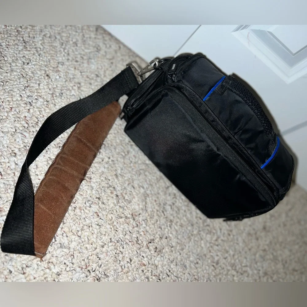 Case Logic Professional Camera Case Storage with Messenger Strap